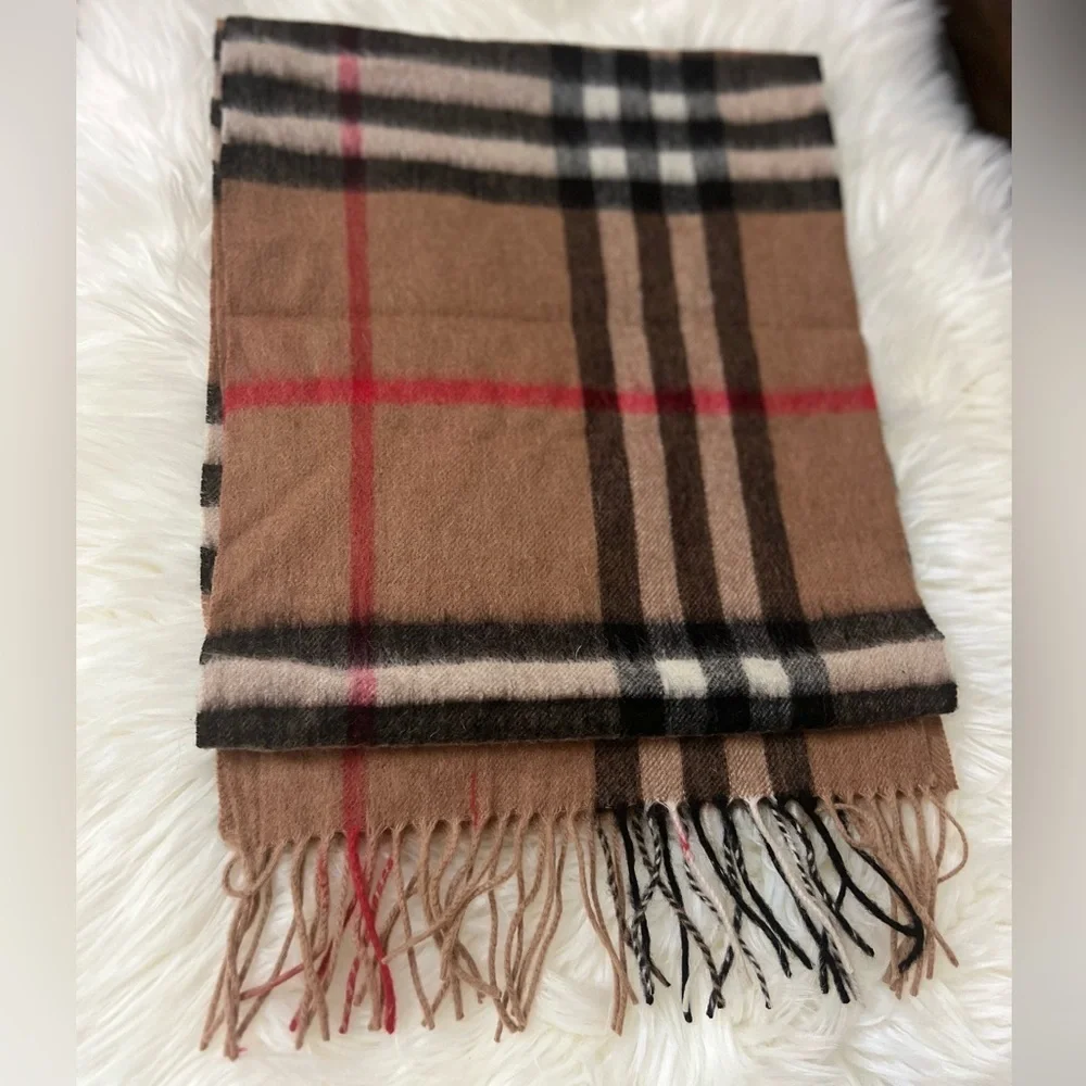 Burberry Classic Check Scarf in Brown and Tan. Excellent condition